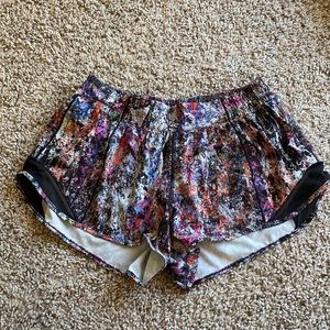 Lululemon hotty hot shorts